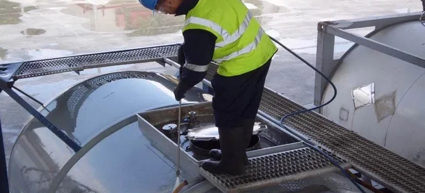 تنظيف خزانات الخبر 24 ساعة